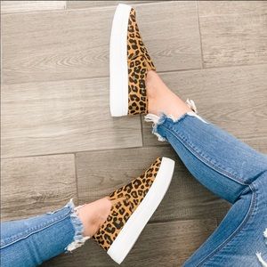 💥LAST ONE💥 Women’s Leopard Slip On Sneakers